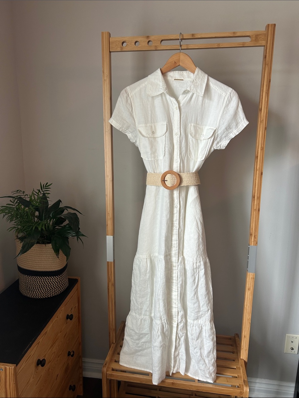 Elie Tahari White Linen Maxi Shirt Dress with Belt